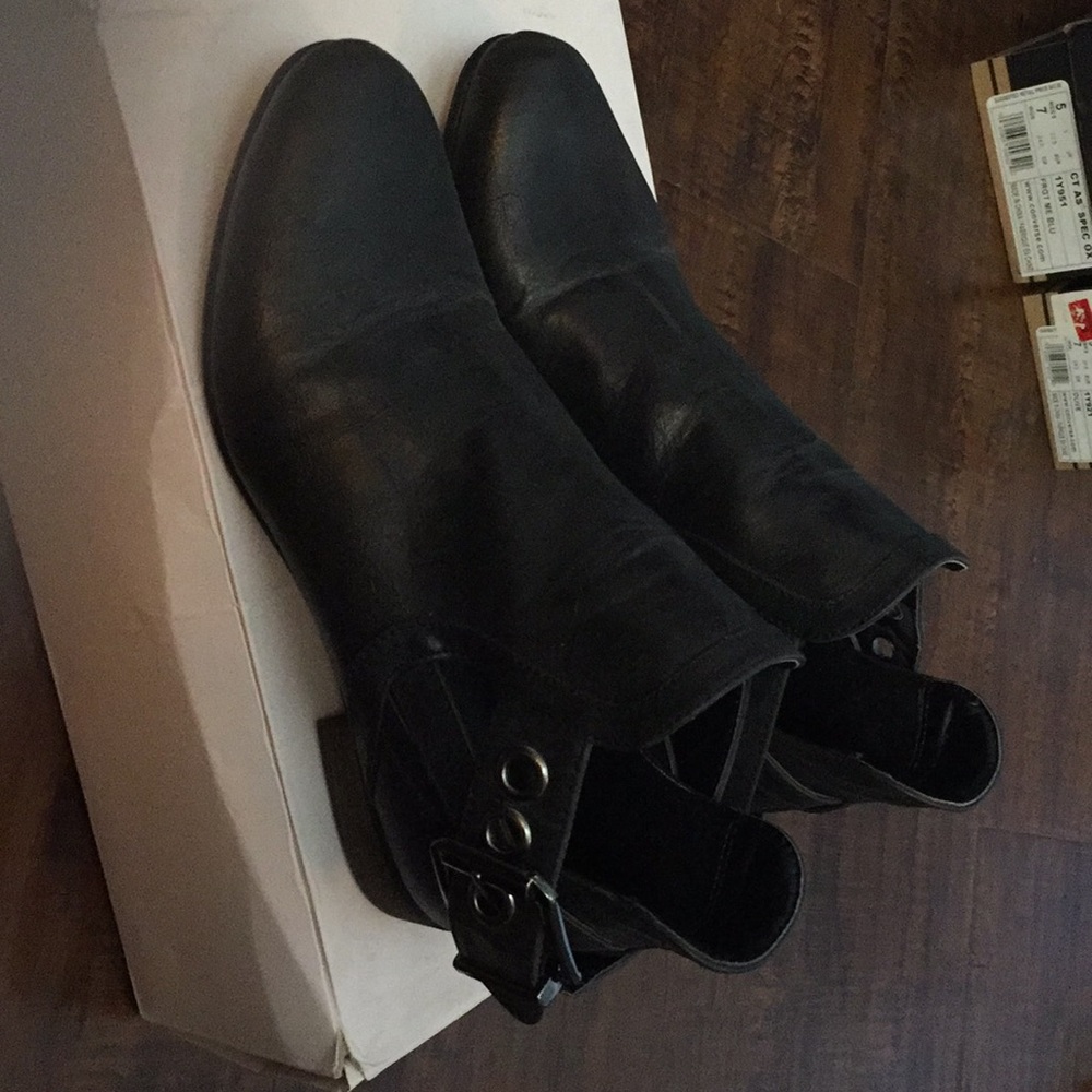 Black boots